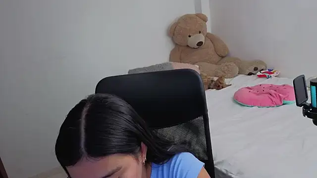 valerihouse online show from April 2026 01:03:01 AM