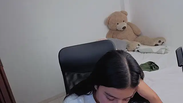 valerihouse online show from April 2026 01:12:02 AM