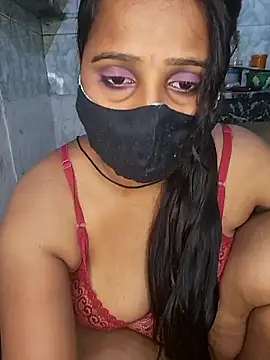 Minu love online show from February 2026 06:19:01 PM