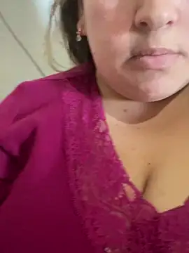 bruna438 online show from September 2025 06:22:02 PM