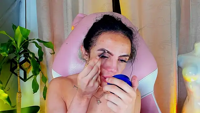 Snapshot of Cristal_Gem1 chatting on July 2026 12:54:01 AM Cristal Gem1 online show from July 2026 12:54:01 AM