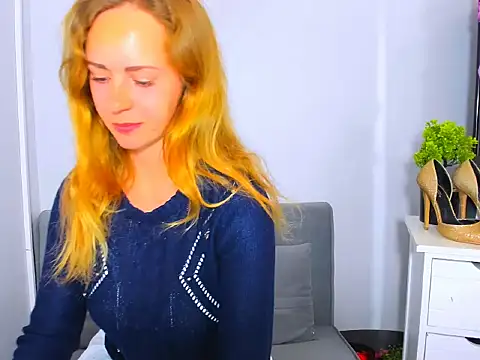 LyraHotty online show from October 2025 03:30:02 PM