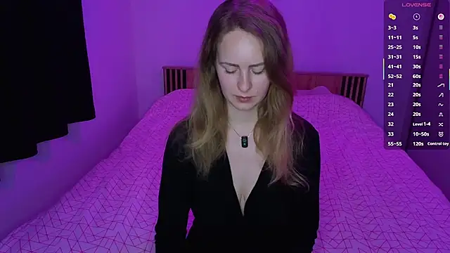 LyraHotty online show from March 2026 09:14:02 PM