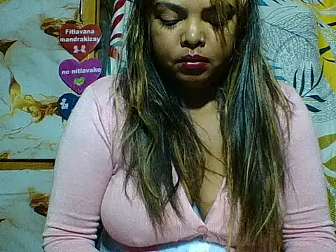 Snapshot of SEXY_METISE chatting on May 2026 02:09:02 AM SEXY METISE online show from May 2026 02:09:02 AM