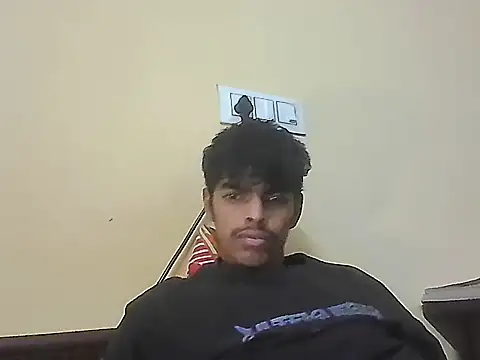 Snapshot of monster_33 chatting on June 2026 03:25:01 PM monster 33 online show from June 2026 03:25:01 PM