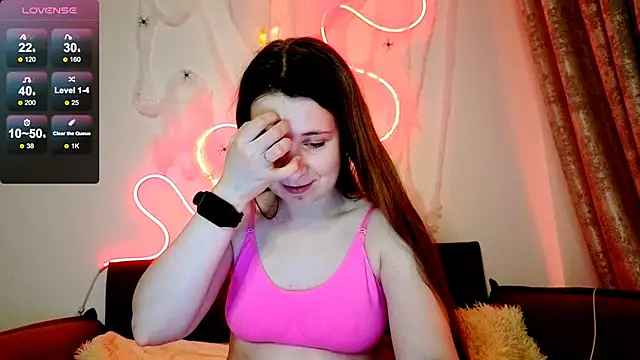  Linett  online show from October 2025 07:48:02 PM