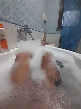 gigilola84 online show from October 2025 04:08:01 PM