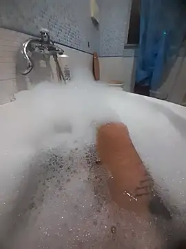 gigilola84 online show from November 2025 06:43:02 PM