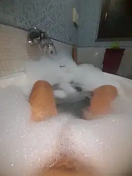 gigilola84 online show from December 2025 05:18:02 PM