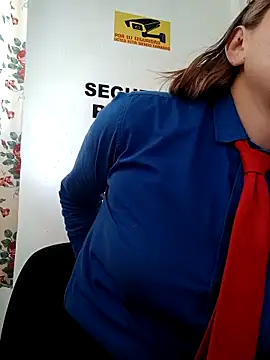 Hannah-colx online show from December 2025 05:00:01 PM