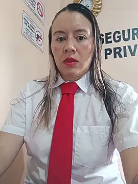 Snapshot of Hannah-colx chatting on May 2026 04:37:02 PM Hannah-colx online show from May 2026 04:37:02 PM