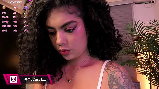 Snapshot of miss_curazao chatting on May 2026 12:23:02 PM miss curazao online show from May 2026 12:23:02 PM