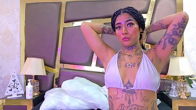 EmilieLake online show from February 2026 07:35:01 PM