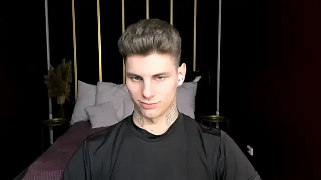 JackWolw online show from October 2025 08:42:02 PM