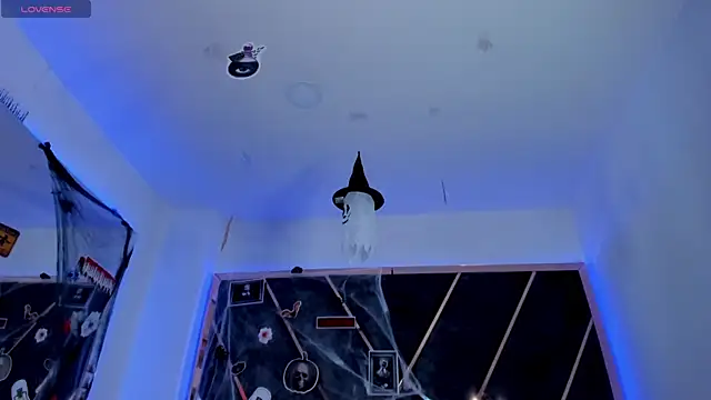 SusanaHenao online show from October 2025 07:13:02 PM