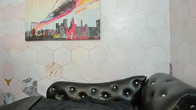 Anaa Fuentess online show from April 2026 12:01:01 PM