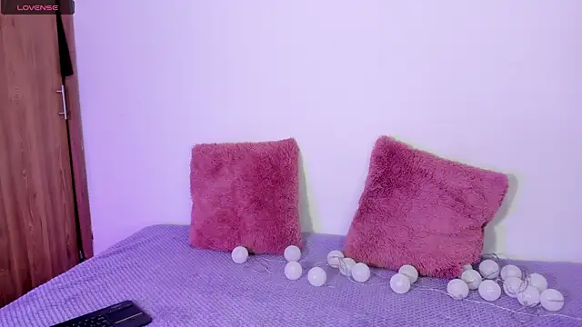 Valeri 13 online show from December 2025 04:08:01 AM