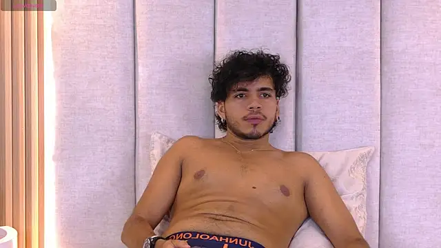 AlexanderJordan online show from September 2025 04:09:02 PM