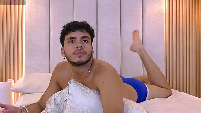 AlexanderJordan online show from October 2025 12:08:01 AM