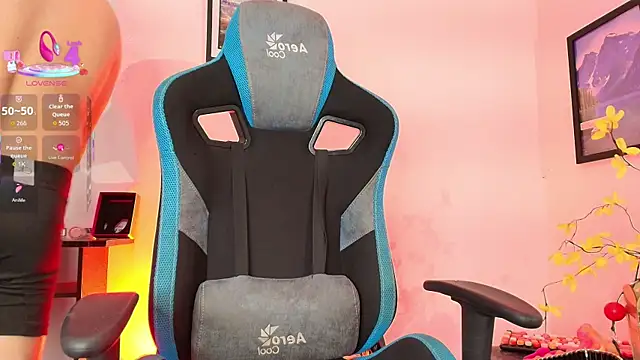 Michael Lopez 1 online show from April 2026 11:36:01 AM