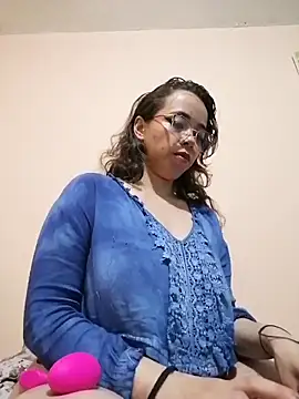 BarbaraLeython1 online show from November 2025 10:14:02 PM