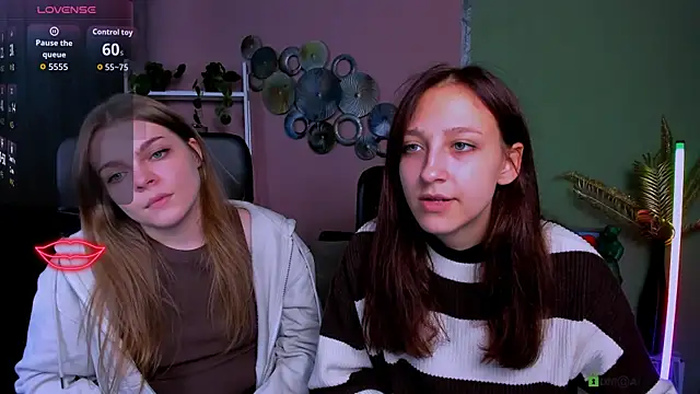 veronica bubble online show from October 2025 07:11:02 PM