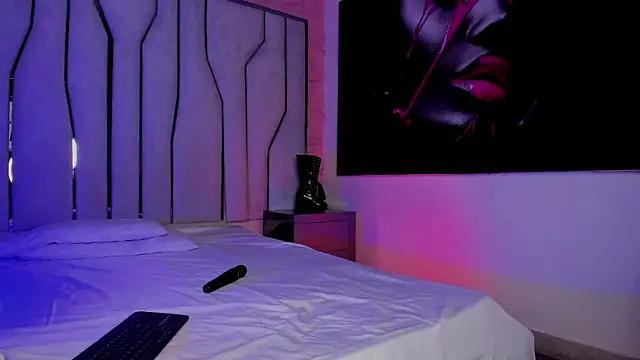 Elektra raven online show from October 2025 12:53:02 PM