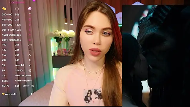 MimiFors online show from November 2025 06:00:02 PM