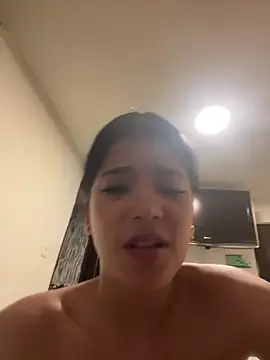 Snapshot of Nia08_ chatting on June 2026 03:26:02 AM Nia08 online show from June 2026 03:26:02 AM