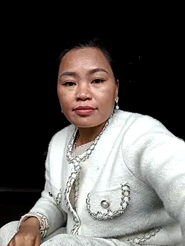 bany-xx online show from November 2025 04:22:02 AM