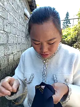 bany-xx online show from December 2025 03:22:01 AM