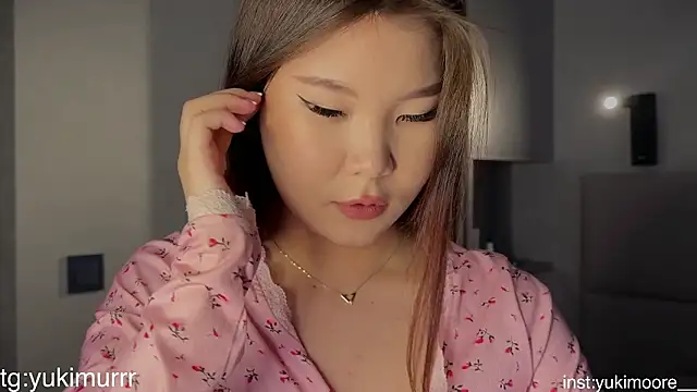 iamyuki online show from March 2026 05:35:01 AM