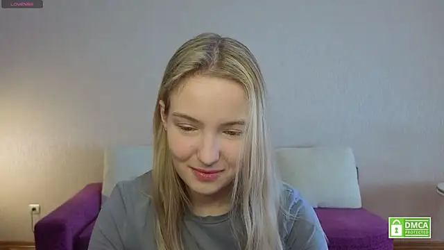 Snapshot of HongTomczak chatting on June 2026 07:44:01 AM HongTomczak online show from June 2026 07:44:01 AM