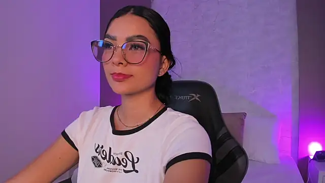 emily tolson online show from March 2026 02:40:02 PM