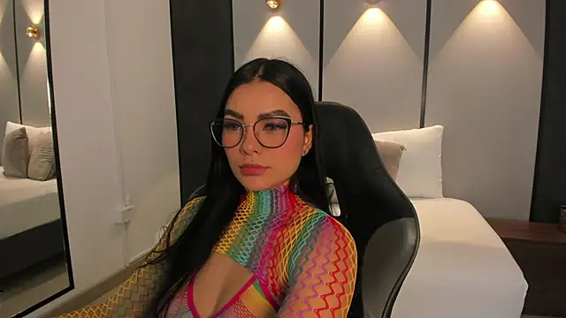 emily tolson online show from June 2026 08:37:02 PM