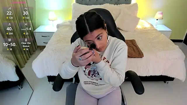 Camille Olsen  online show from October 2025 11:44:02 AM