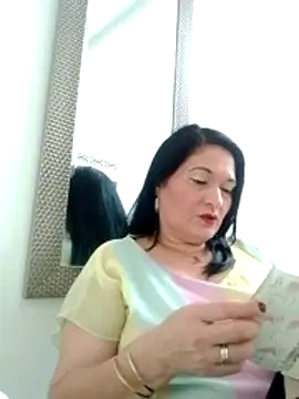 Lenacorbet online show from November 2025 07:14:01 PM