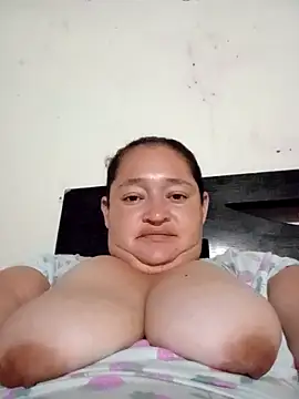 Snapshot of Sexyy-BBW chatting on September 2025 07:13:02 AM Sexyy-BBW online show from September 2025 07:13:02 AM