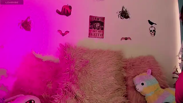  chloe moons  online show from October 2025 09:56:01 PM