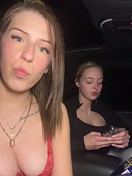 lisapeperoni online show from March 2026 06:58:01 PM