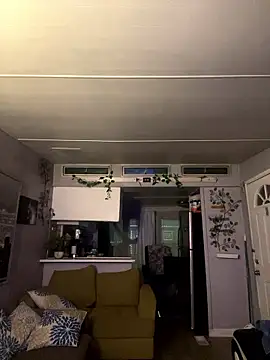 Snapshot of B3toBaby chatting on January 2026 04:18:01 AM B3toBaby online show from January 2026 04:18:01 AM