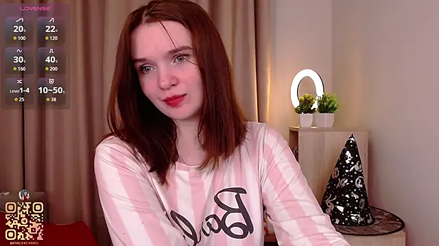 EvaJackson111 online show from October 2025 02:18:02 PM