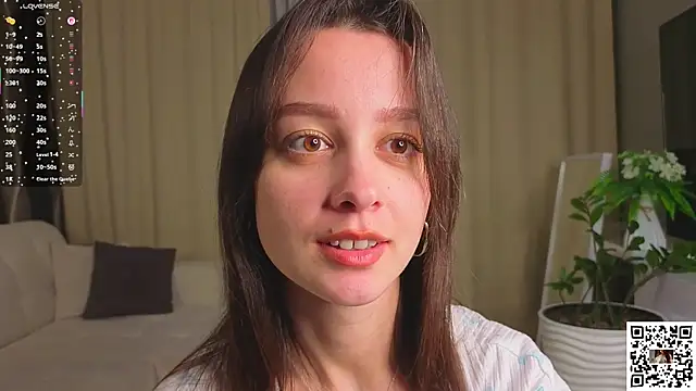 VineciaDestors online show from September 2025 04:10:02 PM