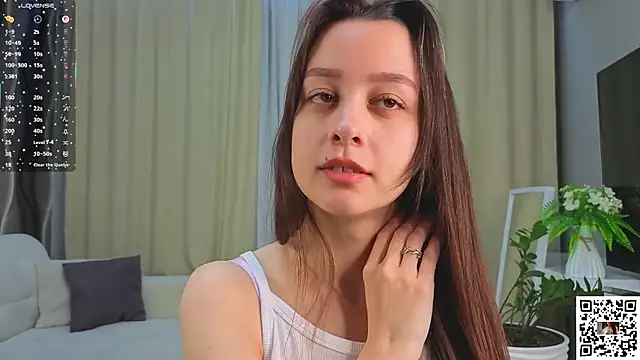 VineciaDestors online show from September 2025 06:33:02 PM