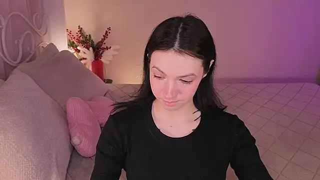 Loona Eclipse online show from November 2025 08:10:01 PM