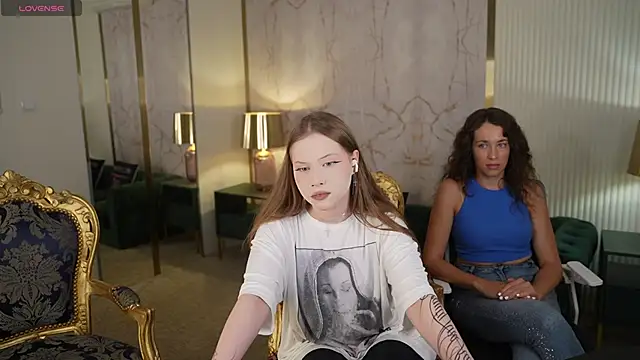 Snapshot of Ella_054 chatting on September 2025 02:29:02 PM Ella 054 online show from September 2025 02:29:02 PM