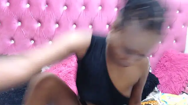 SexyBootie online show from November 2025 07:00:02 AM