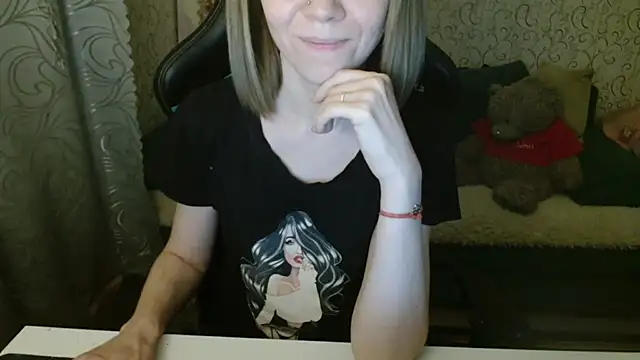 Ogonechekkk online show from September 2025 04:23:01 PM