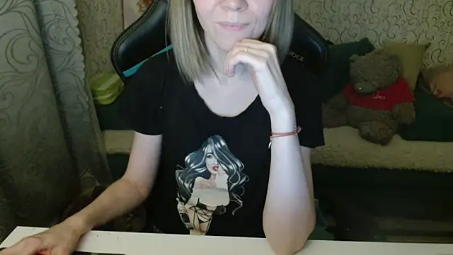 Ogonechekkk online show from October 2025 04:13:02 PM