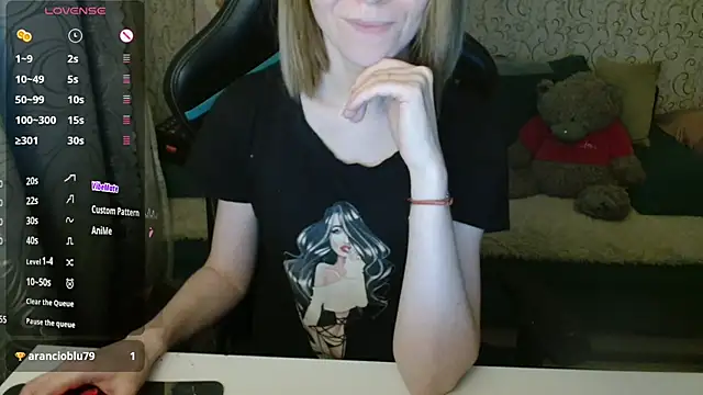 Ogonechekkk online show from October 2025 02:29:02 PM